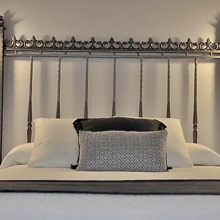 Hotel La Ventana De Mogrovejo 4*